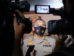 Klarifikasi, Kabid Humas Polda Sulsel Pastikan Tidak Ada Pelarangan Wartawan Saat Peliputan Baksos Kapolda Di Sengkang