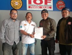 Ketua IWO Sulsel Berikan SK Kepengurusan Kepada Ketua IWO Kabupaten Takalar
