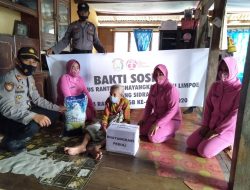 Sambut HKGB ke 68 Tahun 2020,Ketua Bhayangkari Dikawal Kapolsek Tellu Limpoe Gelar Bansos