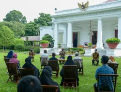 Presiden Jokowi Serahkan Bantuan Modal Kerja untuk Ringankan Beban di Saat Pandemi
