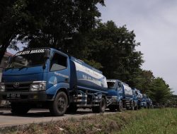 PDAM Kota Makassar Salurkan 10 Unit Mobil Tangki Air Bersih di BPS Sudiang