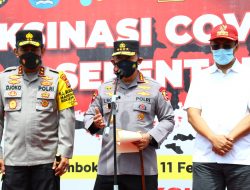 Kapolri Minta Forkopimda Kendalikan Laju Covid-19 Untuk Sukseskan Event Internasional Saat Lakukan Peninjauan Vaksinasi Di NTB