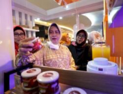 Ketua TP PKK Pemkot Makassar Launching Galeri UMKM di Trans Studio Mall
