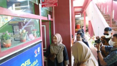 Menuju Sekolah Terintegrasi, Fatmawati Tinjau SD di 4 Kecamatan