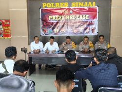 Polres Sinjai Paparkan Capaian Kinerja Melalui Press Release Akhir Tahun Bersama Media